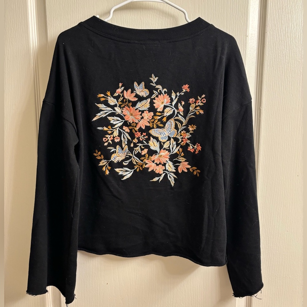 Ebroidered Sweatshirt